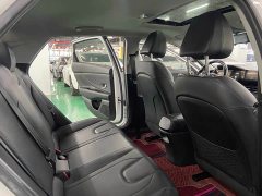 Hyundai Elantra 1.5L CVT Luxury - ფოტო 5