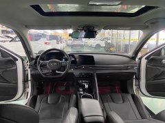 Hyundai Elantra 1.5L CVT Luxury - ფოტო 8