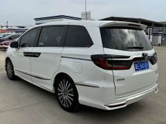 Honda Odyssey 2022 2.0L e:HEV Luxury - ფოტო 4