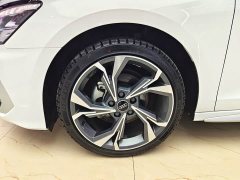 Audi A3 A3L Limousine 35 TFSI Luxury Sport - ფოტო 8
