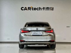 Lexus ES 200 Premium Edition - ფოტო 4
