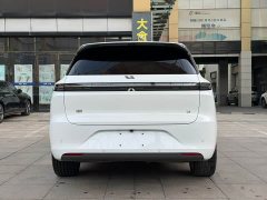 Li Auto L6 Pro - ფოტო 8