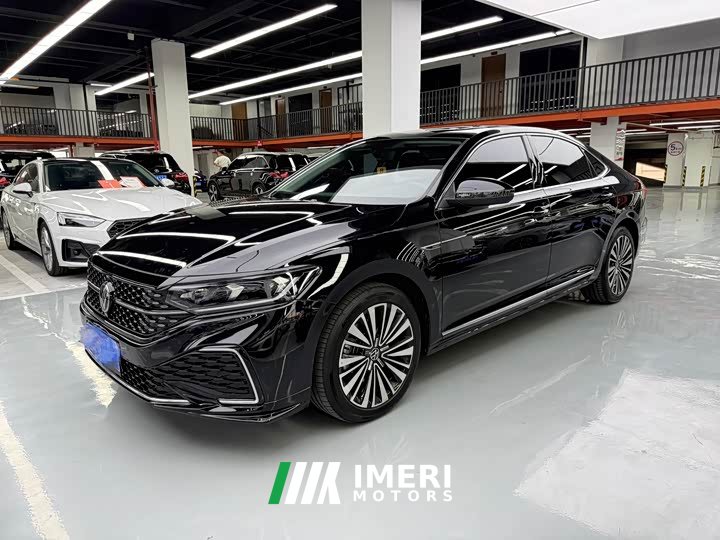 Volkswagen Passat Outstanding Edition 380TSI Dragon Ascendant Version - ავტომობილი ჩინეთიდან