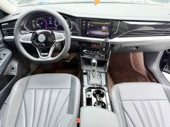 Volkswagen Passat Outstanding Edition 380TSI Dragon Ascendant Version - ფოტო 4