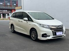 Honda Odyssey 2.0L Sharp Comfort Edition - ფოტო 3