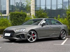 Audi S4 3.0 TFSI - ფოტო 1