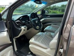Buick GL8 Land Executive Cabin 652T Luxury - ფოტო 5