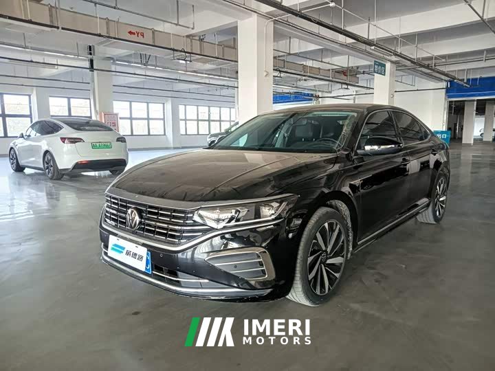 Volkswagen Passat 330TSI Elite - ავტომობილი ჩინეთიდან