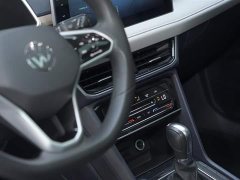 Volkswagen Touareg 300TSI FWD Full Moon Edition - ფოტო 13