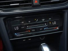 Volkswagen Touareg 300TSI FWD Full Moon Edition - ფოტო 18
