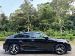Honda Civic Hatchback 240 Turbo CVT Sharp Edition - ფოტო 6