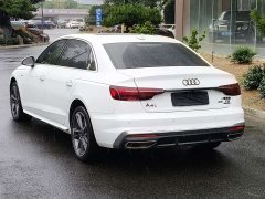 Audi A4L 40 TFSI quattro Luxury Dynamic - ფოტო 15