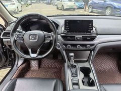 Honda Accord 2018 260TURBO Luxury National V - ფოტო 12
