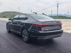 Volkswagen Passat 330TSI Starry Sky Elite - ფოტო 7
