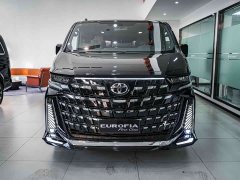 Toyota HIACE 3.5L Automatic - ფოტო 3