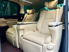 Toyota Alphard Hybrid 2.5L Premium Edition - ფოტო 10