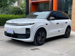 Li Auto L6 Pro - ფოტო 1