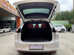 Li Auto L6 Pro - ფოტო 15