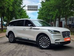 Lincoln Aviator 3.0T V6 AWD Elegant Cruise Edition 7-Seater - ფოტო 3