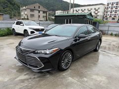 Toyota Avalon 2.0L Luxury - ფოტო 1