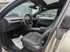 Tesla Model Y Long Range All-Wheel Drive - ფოტო 4
