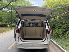 Buick GL8 ES Luxe Enjoyment Edition - ფოტო 11