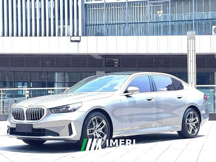 BMW 5 Series 530Li Premier M Sport Package - ავტომობილი ჩინეთიდან