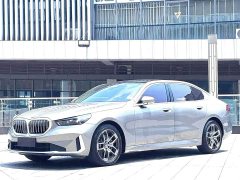 BMW 5 Series 530Li Premier M Sport Package - ფოტო 1