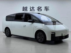 Li Auto MEGA Home Family Edition - ფოტო 3