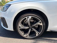 Audi A4L 200 Million Units Joyful Edition 40 TFSI Luxury Dynamic B&O Starry Night Edition - ფოტო 18