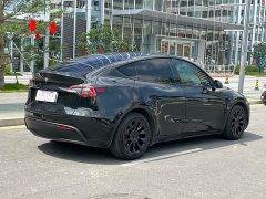 Tesla Model Y Rear-Wheel Drive - ფოტო 6