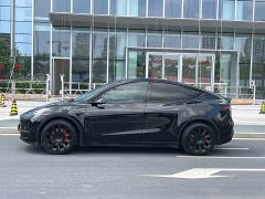 Tesla Model Y Rear-Wheel Drive - ფოტო 7