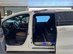 Toyota Sienna 2.5L Hybrid Premium Edition - ფოტო 12