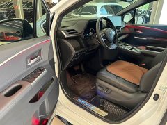 Toyota Sienna 2.5L Hybrid Premium Edition - ფოტო 9