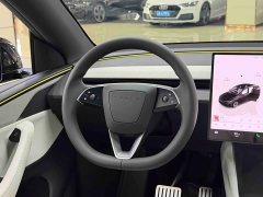 Tesla Model Y L 2025 Long Range All-Wheel Drive - ფოტო 12