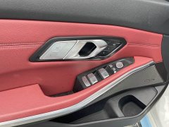 BMW 3 Series 325i M Sport Night Edition Package - ფოტო 4