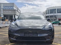 Tesla Model Y Rear-Wheel Drive - ფოტო 2