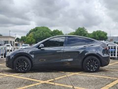 Tesla Model Y Rear-Wheel Drive - ფოტო 3
