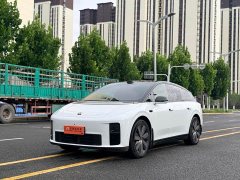 Li Auto i6 2025 Four-Wheel Drive Standard Edition - ფოტო 1