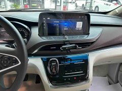 Buick GL8 Land Business Class Smart Edition - ფოტო 11