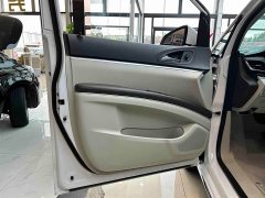 Buick GL8 Land Business Class Smart Edition - ფოტო 7