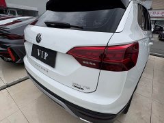 Volkswagen Taos 380TSI AWD Luxury Smart Connect Pro - ფოტო 16