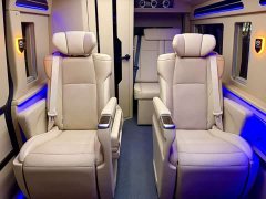 Toyota HIACE 2025 3.5L Camper Edition - ფოტო 8