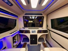 Toyota HIACE 2025 3.5L Camper Edition - ფოტო 9