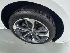 Audi A4L 40 TFSI Life Enjoyment Edition - ფოტო 5