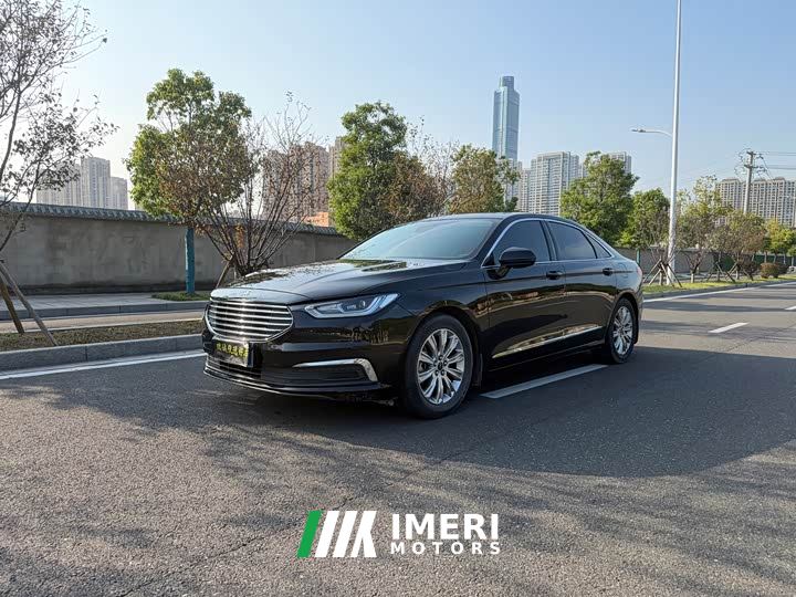 Ford Taurus EcoBoost 245 Enjoyment Edition
