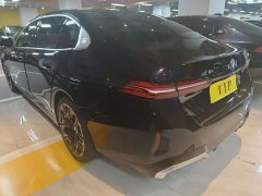 BMW 5 Series 530Li Luxury M Sport Package - ფოტო 15