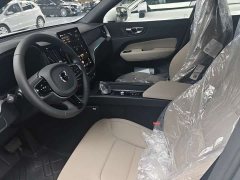 Volvo XC60 2026 B5 AWD Smart Luxury Edition - ფოტო 5