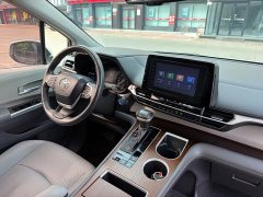 Toyota Sienna 2021 2.5L Hybrid Luxury - ფოტო 11