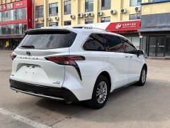 Toyota Sienna 2021 2.5L Hybrid Luxury - ფოტო 14